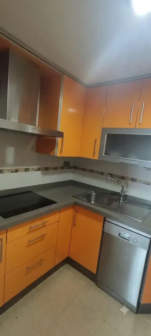 Cuina de Pis de lloguer en Albacete amb Aire condicionat, Calefacció i Traster