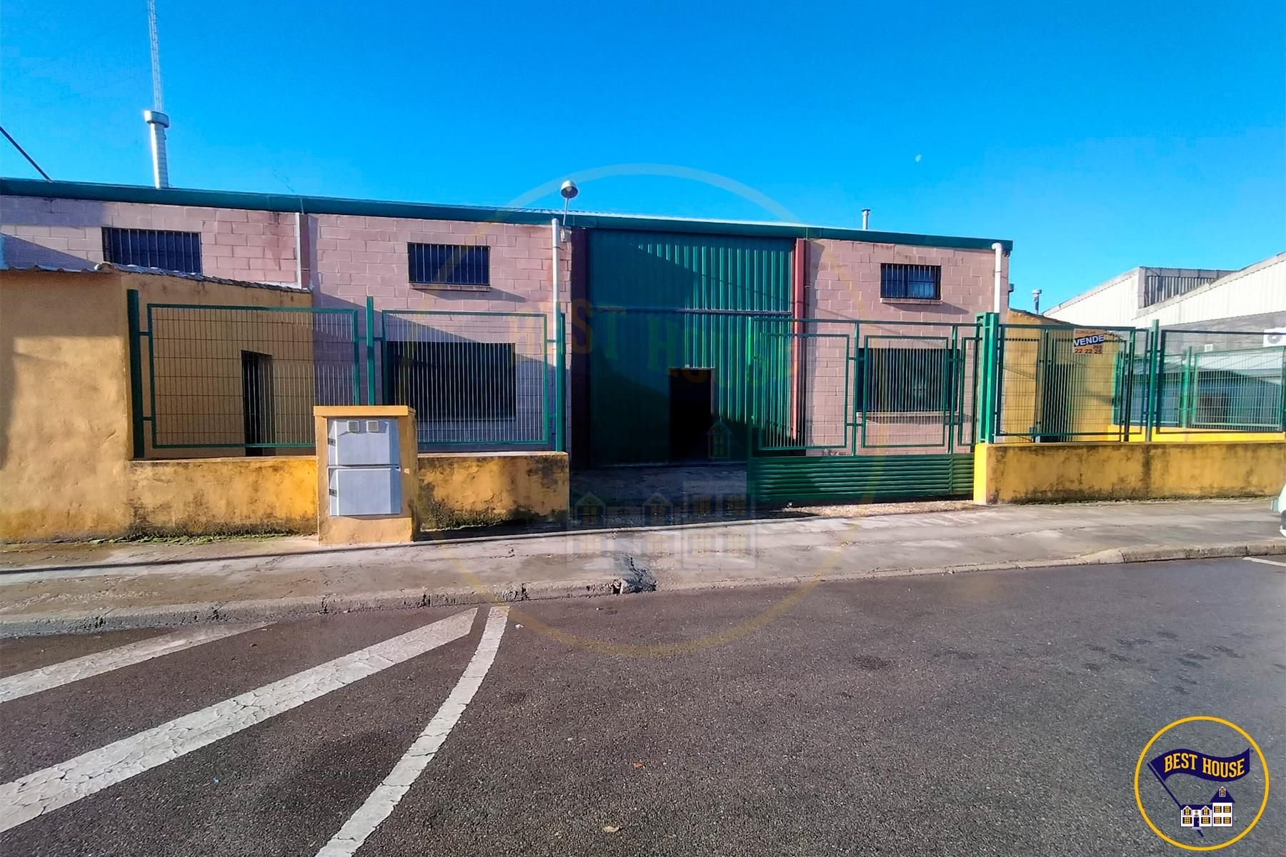 Exterior view of Industrial buildings for sale in Cuenca Capital