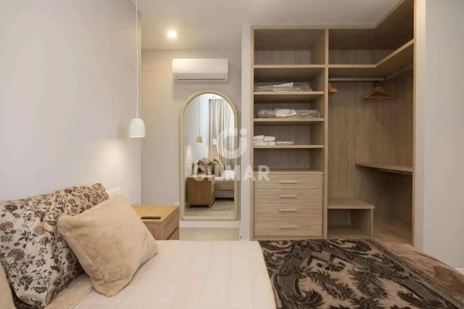 Dormitori de Apartament en venda en Estepona amb Balcó
