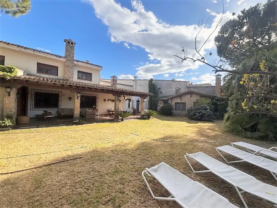 Jardí de Casa o xalet en venda en Atzeneta d'Albaida amb Aire condicionat, Calefacció i Jardí privat