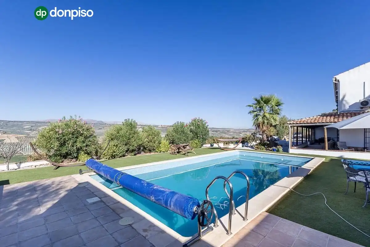 Villa con piscina in vendita a Polígono 2 Paraje 15 CANTARERAS, imagen 27