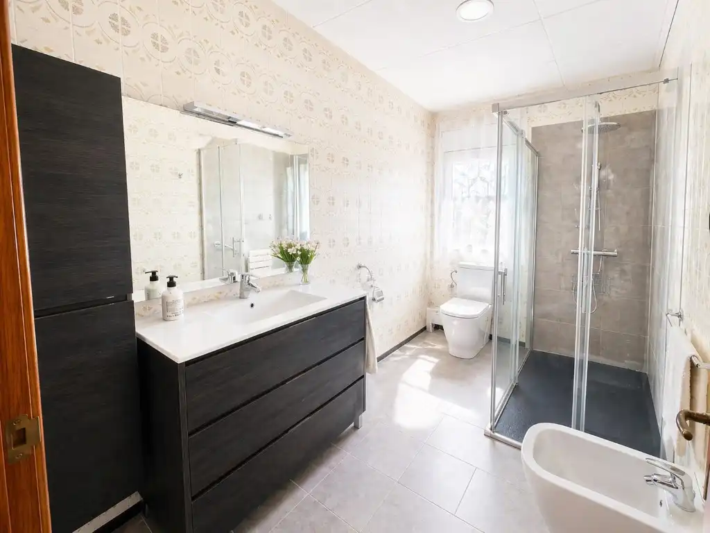 Baño de Casa o chalet en venta en El Pla del Penedès con Horno
