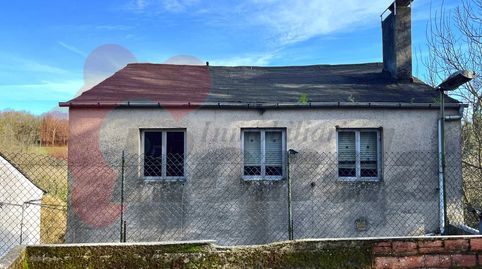 Casa en barrio da Fervedoira