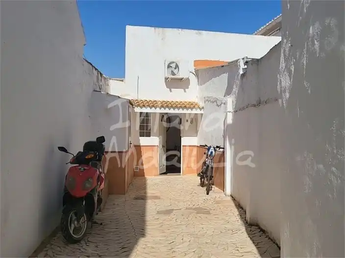 Vista exterior de Casa adosada en venta en Mollina con Aire acondicionado y Terraza