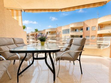 Apartamento con piscina en venta en Calle  Jacinto Verdaguer-Campoamor