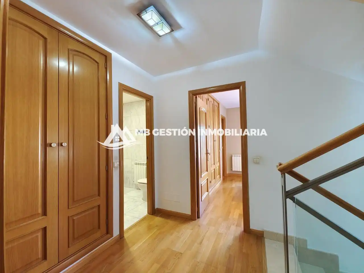 Detached homes for sale in Calle de Luarca, La Serna