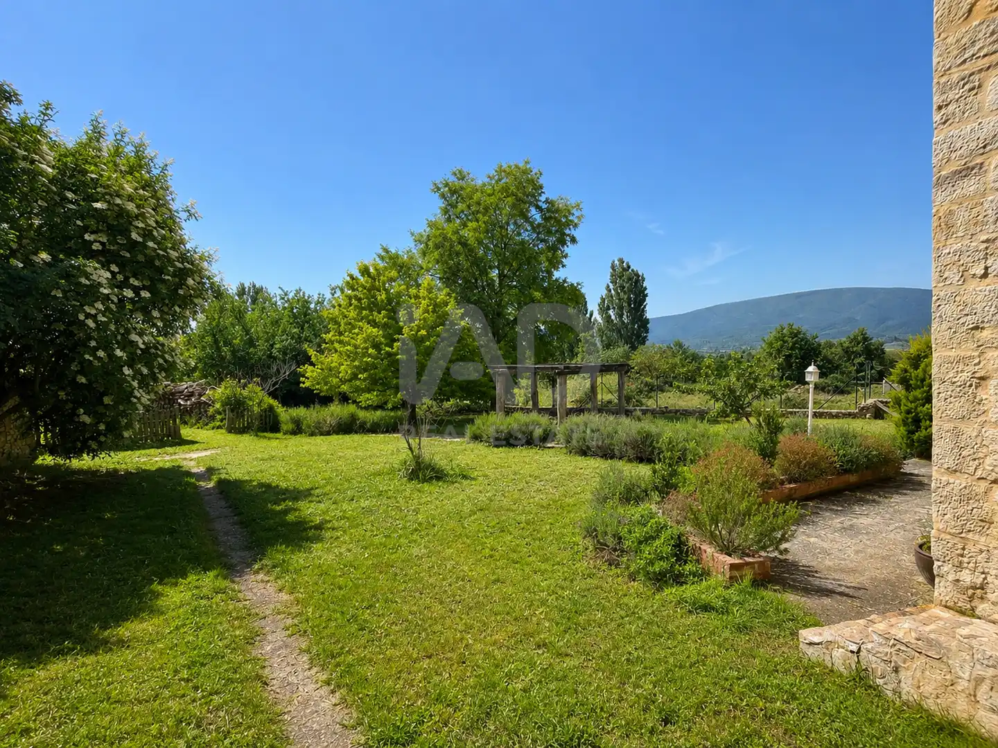 Garden of Houses for sale in Merindad de Cuesta-Urria  with Heating
