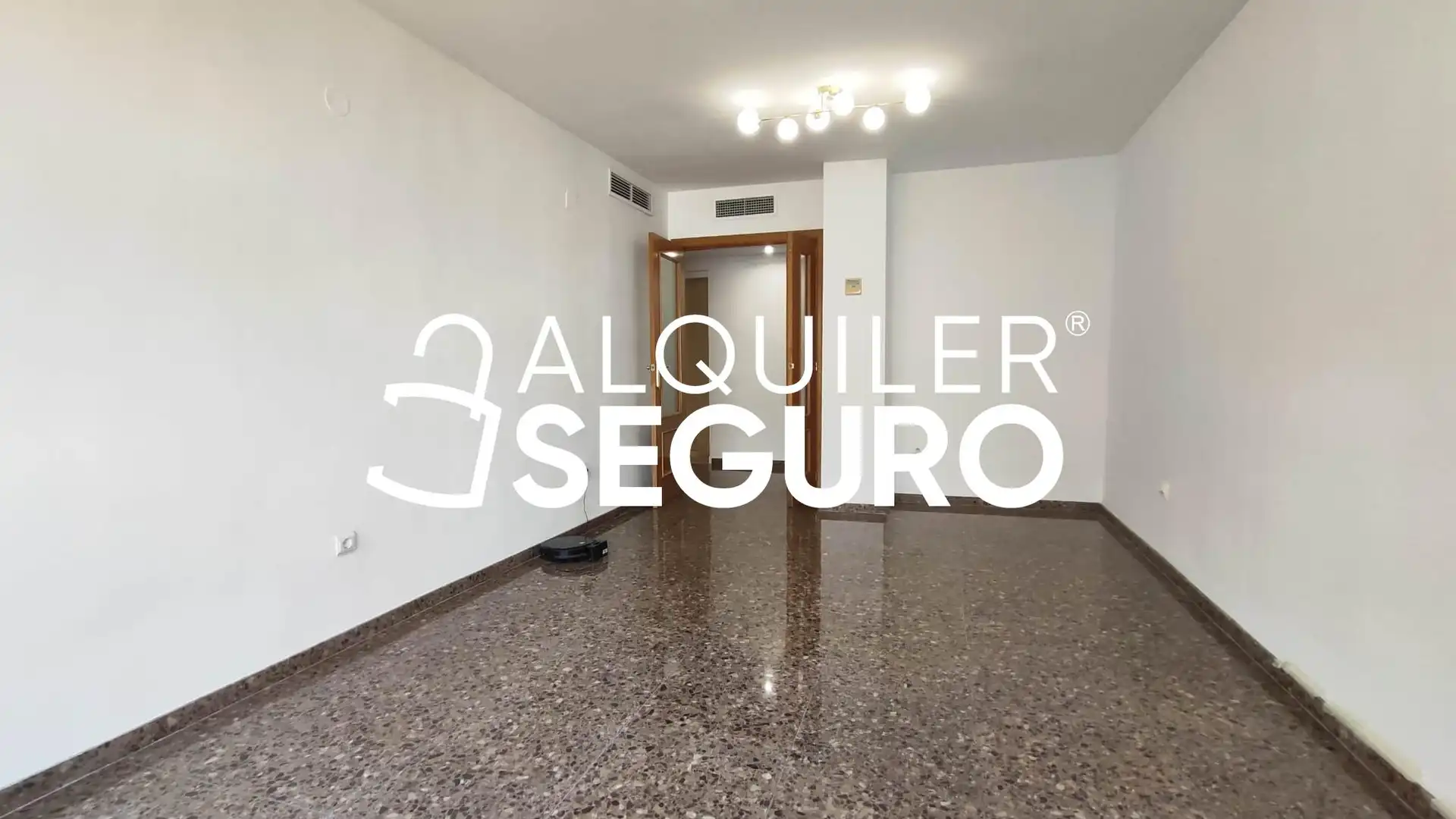 Schlafzimmer von Wohnung zur Miete in Valencia mit Klimaanlage und Heizung