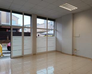 Premises to rent in Salt  with Air Conditioner, Heating and Terrace