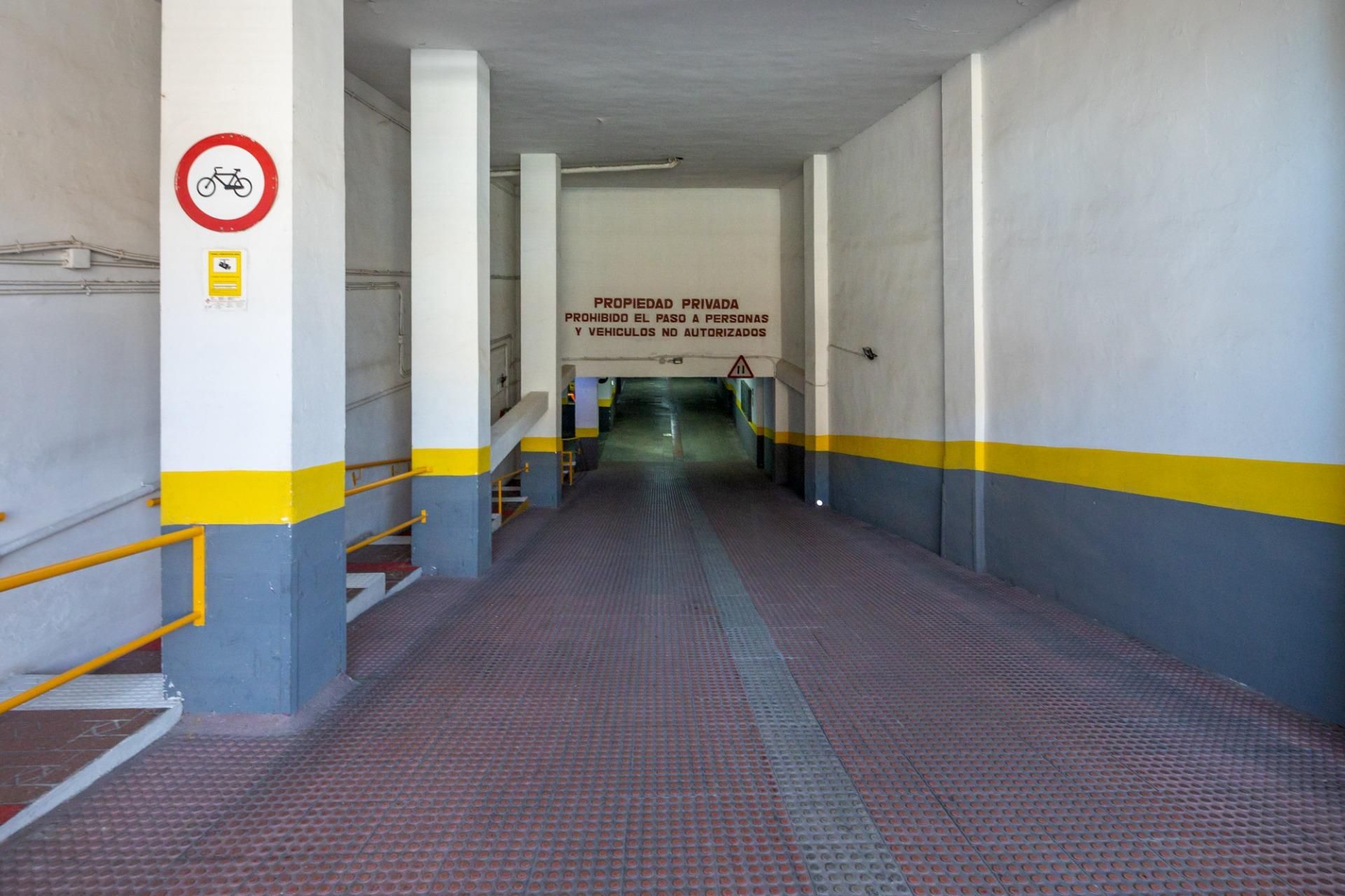 Aparcament de Garatge en venda en  Granada Capital