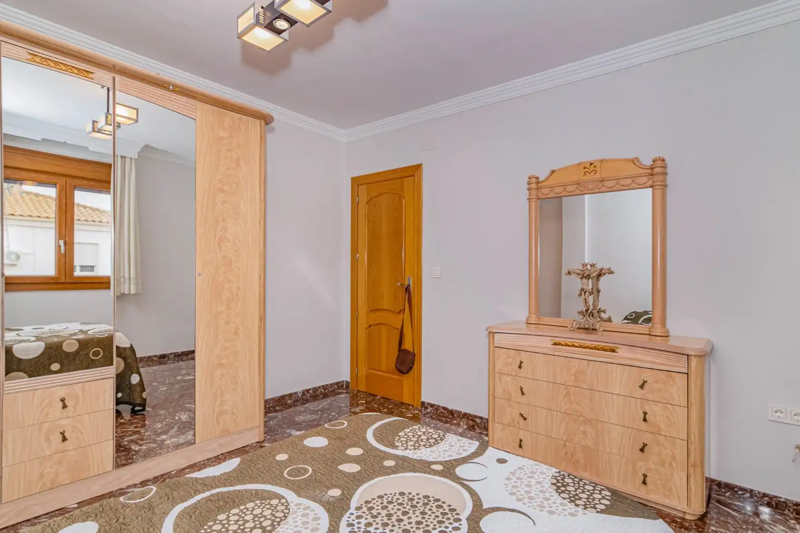 Schlafzimmer von Einfamilien-Reihenhaus zum Verkauf in Vegas del Genil mit Klimaanlage, Terrasse und Schwimmbad