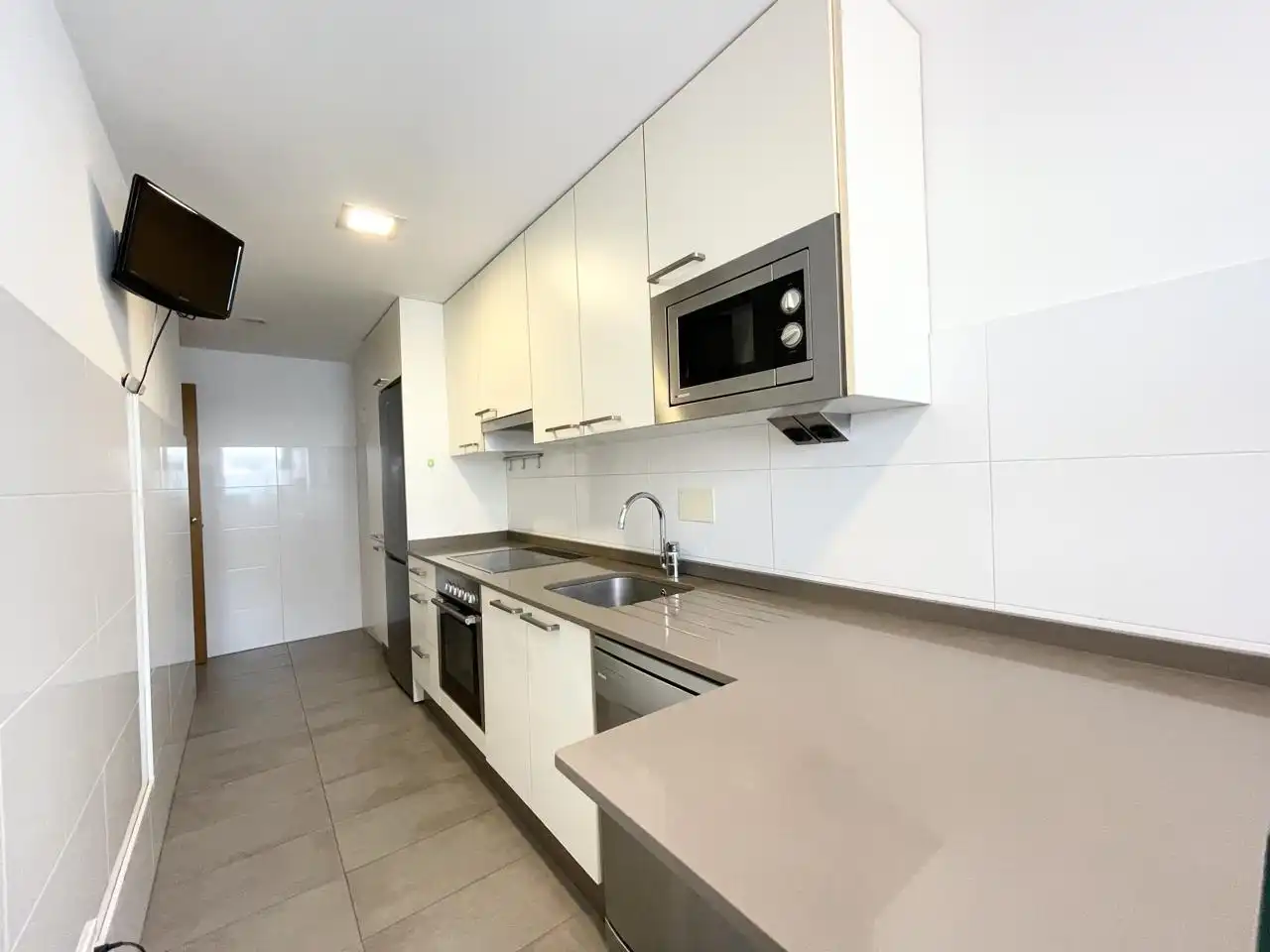 Cocina de Piso en venta en A Coruña Capital  con Calefacción y Trastero
