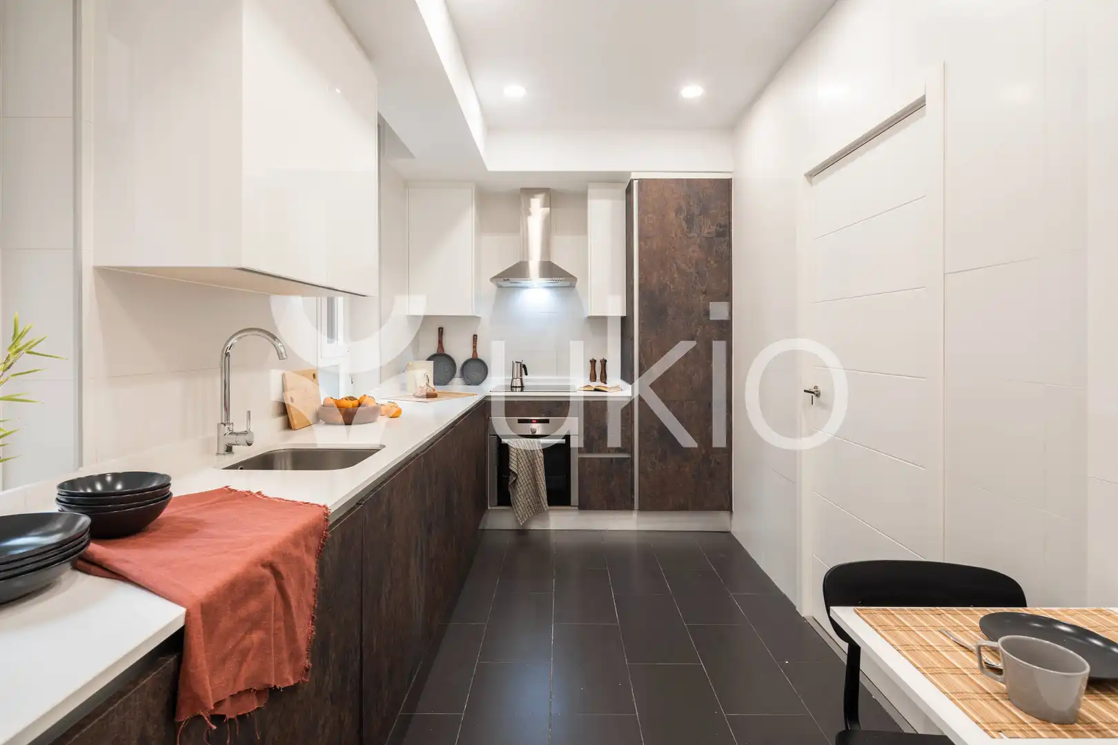 Cocina de Apartamento de alquiler en Madrid con Aire acondicionado, Calefacción y Amueblado