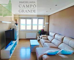 Sala d'estar de Pis en venda en Villamuriel de Cerrato amb Calefacció, Parquet i Terrassa