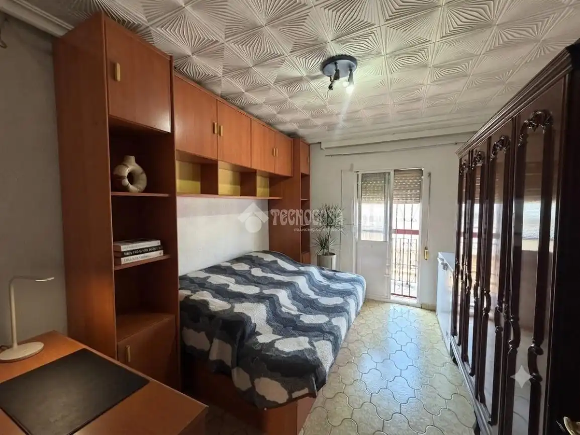 Bedroom of Attic for sale in Sevilla  with Air Conditioner and Balcony