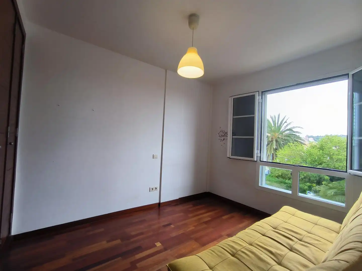 Dormitori de Casa adosada en venda en Las Palmas de Gran Canaria amb Jardí privat, Parquet i Terrassa