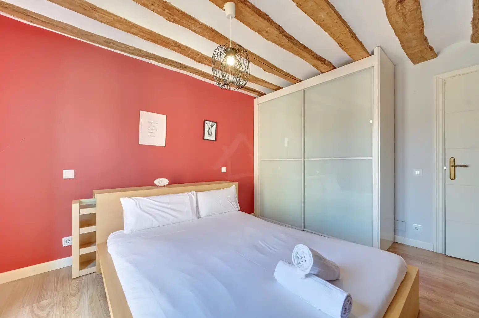 Habitación de Piso en venta en  Logroño con Calefacción, Parquet y Amueblado