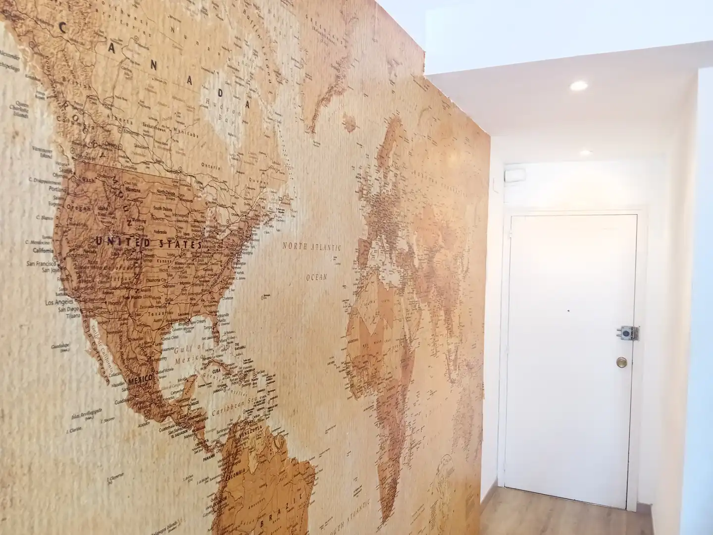 Piso en venta en Girona con Calefacción, Terraza y Internet