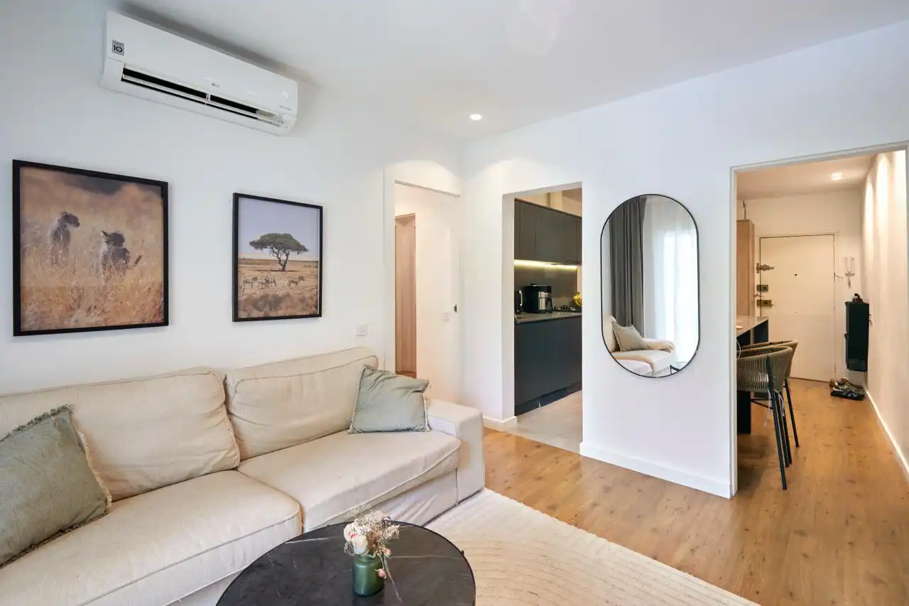 Sala d'estar de Apartament en venda en Barcelona amb Aire condicionat, Calefacció i Parquet