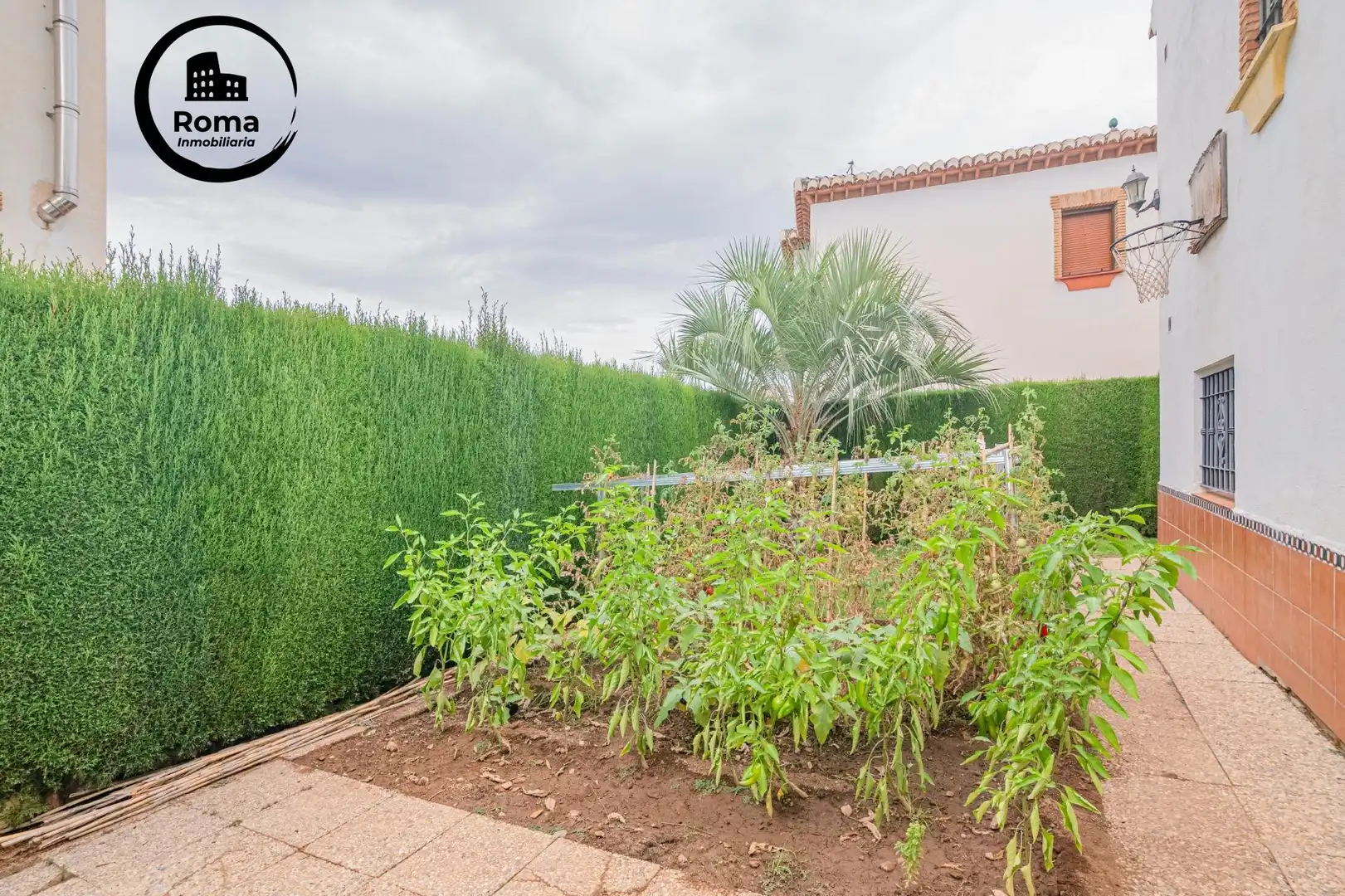 Casa aparellada amb jardí en venda a La Zubia Ciudad, imagen 42