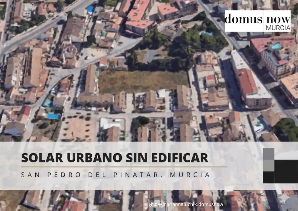 Residential land for sale in Calle de Valladolid 88