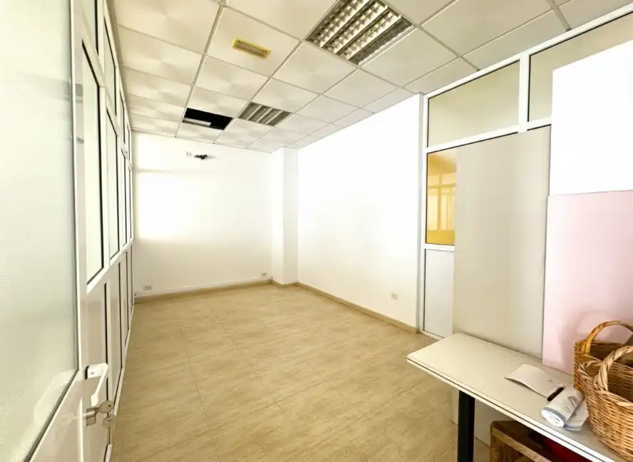 Local commercial à vendre à Calle Doctor Ferrero Velasco, imagen 9