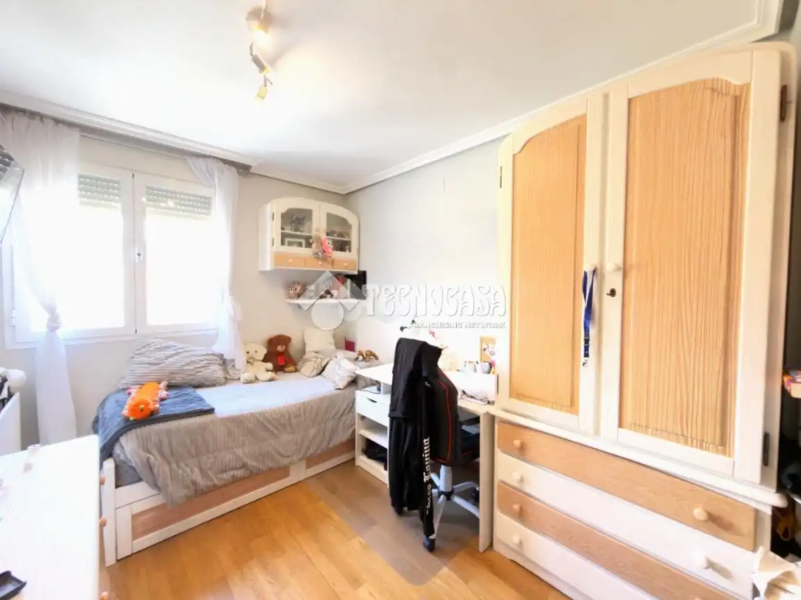 Habitación de Piso en venta en Cuenca con Calefacción, Parquet y Trastero