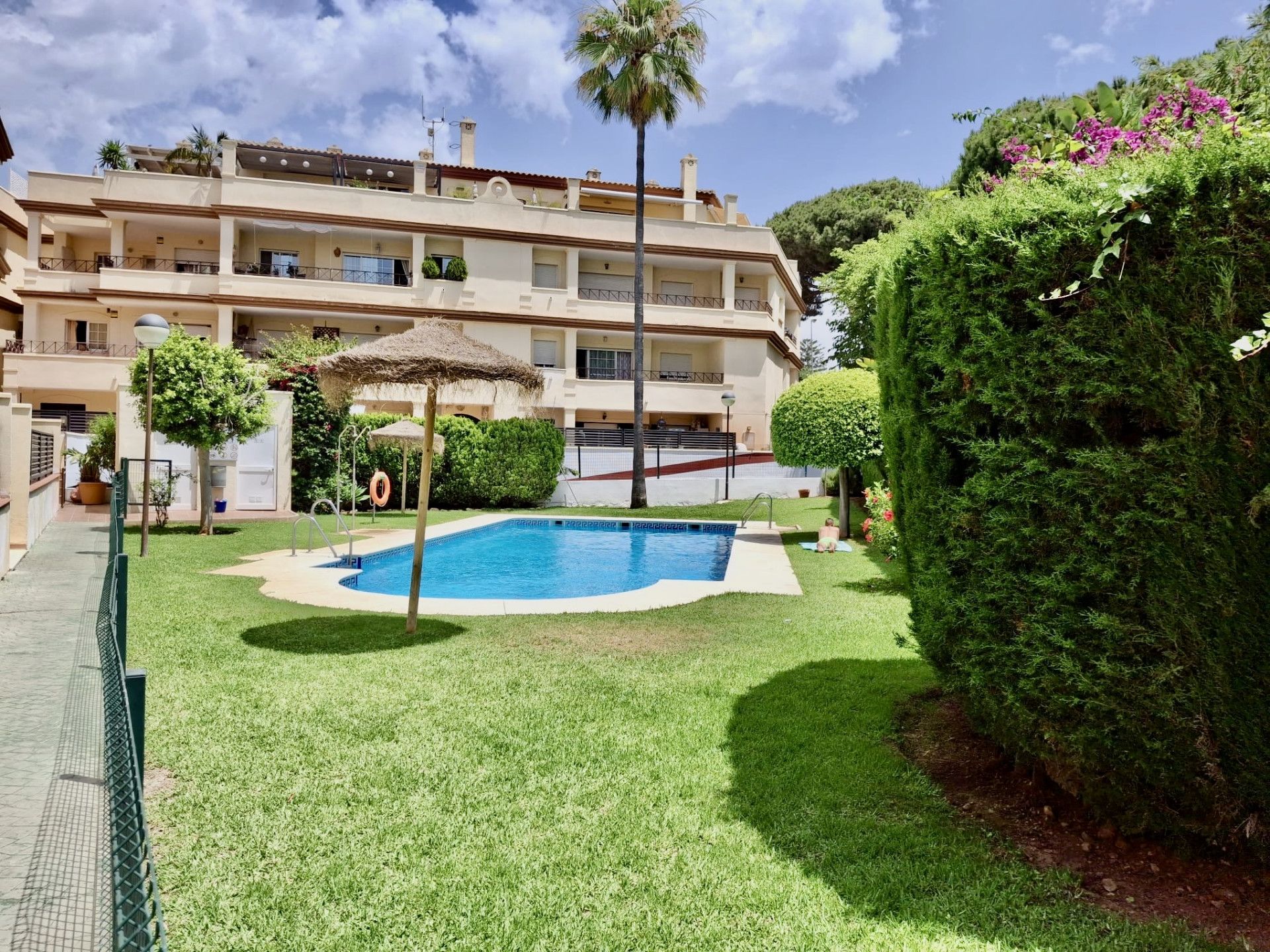 Planta baja to rent in Romana Playa