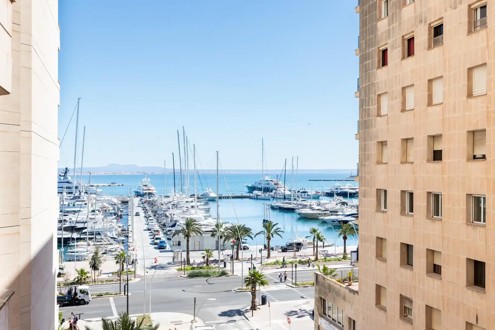 Vista exterior de Pis en venda en  Palma de Mallorca amb Aire condicionat, Jardí privat i Parquet