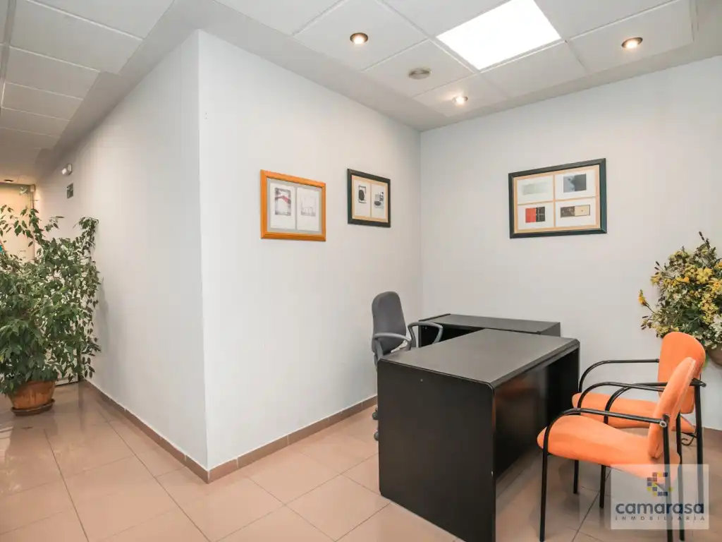 Local en venta en Ávila
