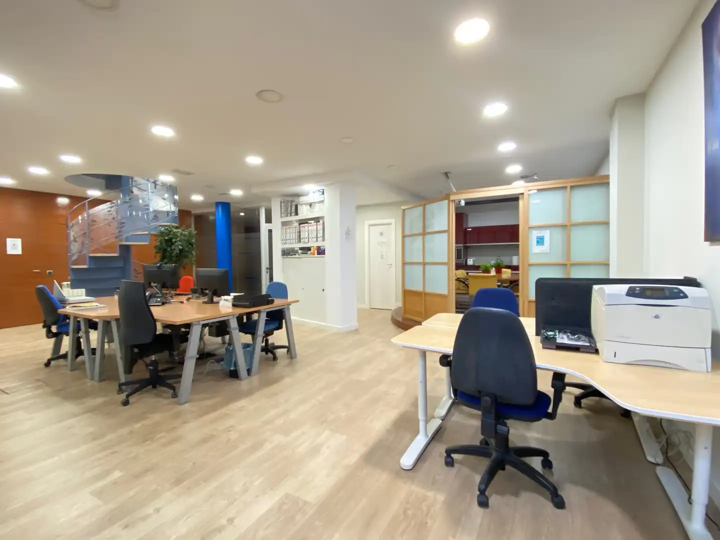 Office for rent in Madrid  with Air Conditioner, Heating and Balcony