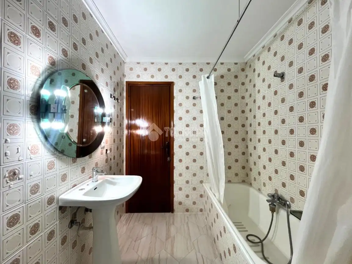 Baño de Piso en venta en Medina del Campo con Calefacción