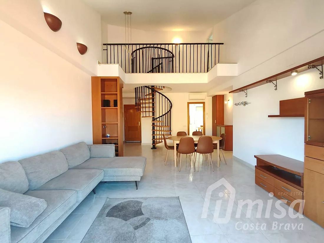 Living room of Apartment for sale in Palamós