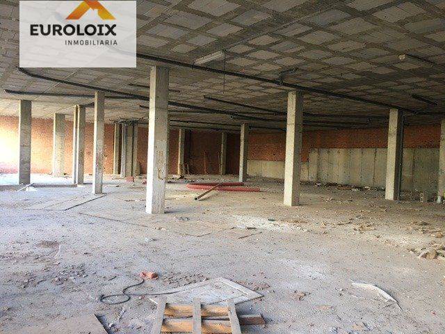 Local comercial en Alquiler en Bulevar - Puerta Mítica