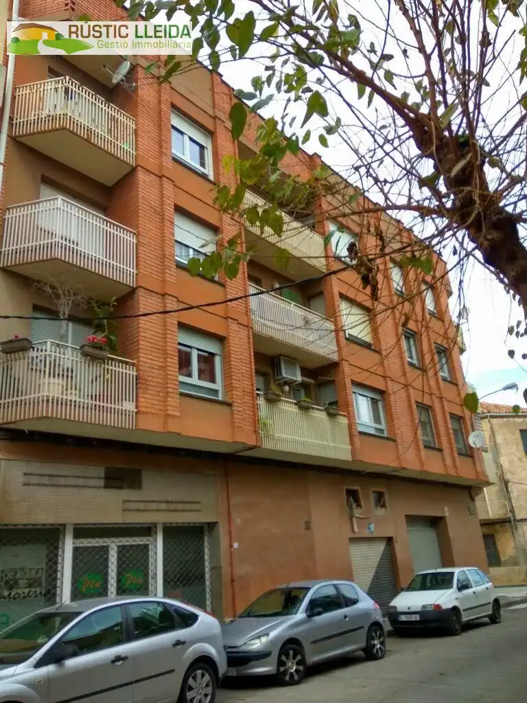 Local comercial en venda a Tàrrega