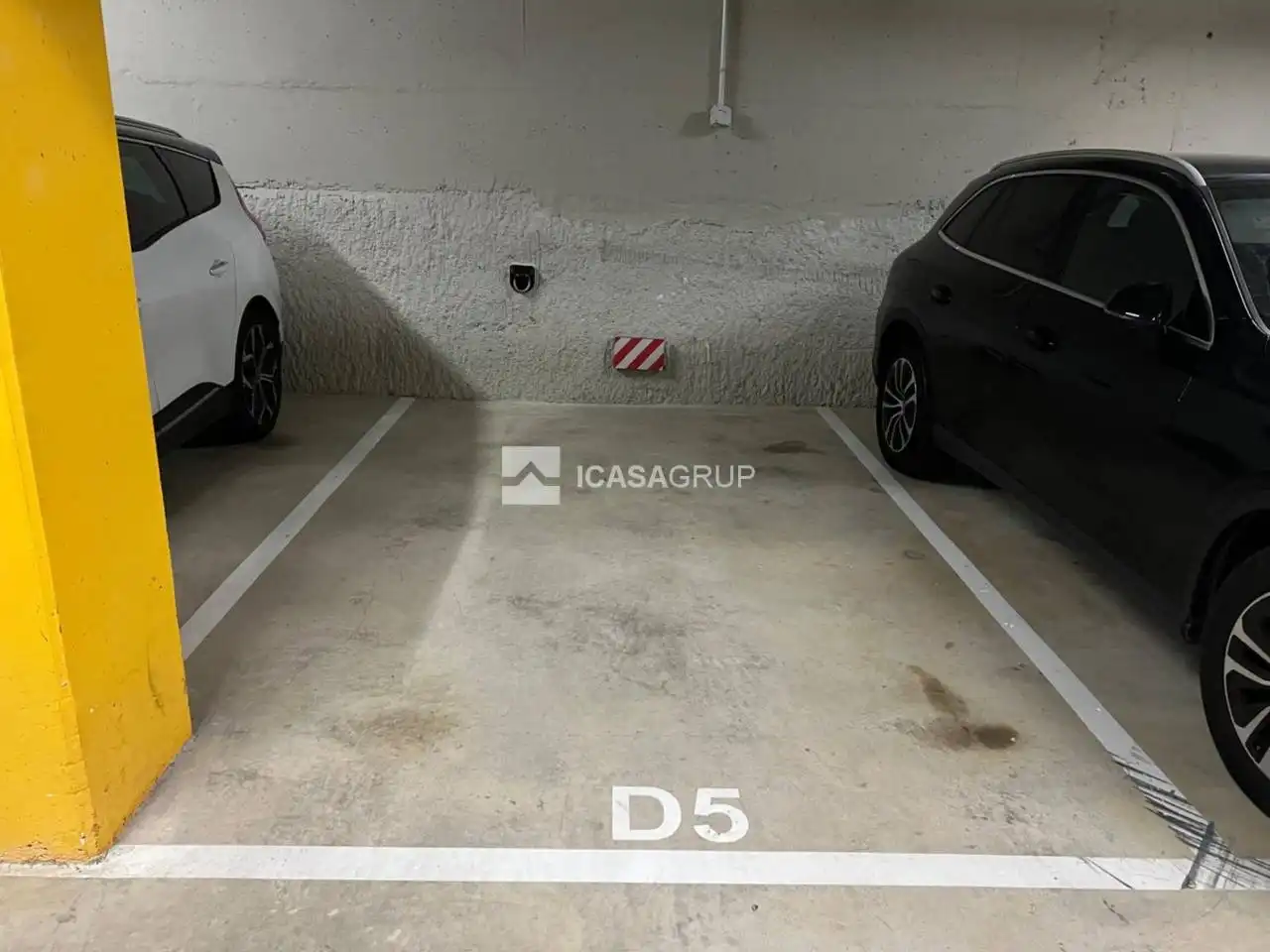 Parking of Flat for sale in Barcelona  with Air Conditioner, Heating and Parquet flooring