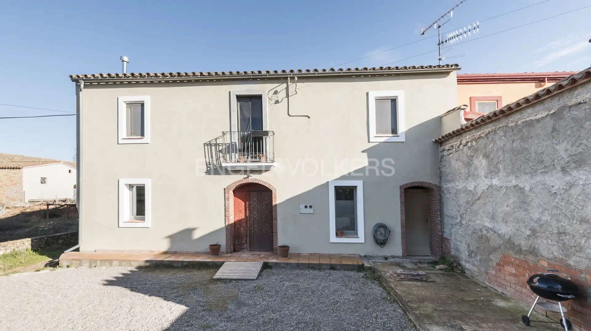 Vista exterior de Casa o xalet en venda en Font-rubí amb Calefacció, Jardí privat i Terrassa