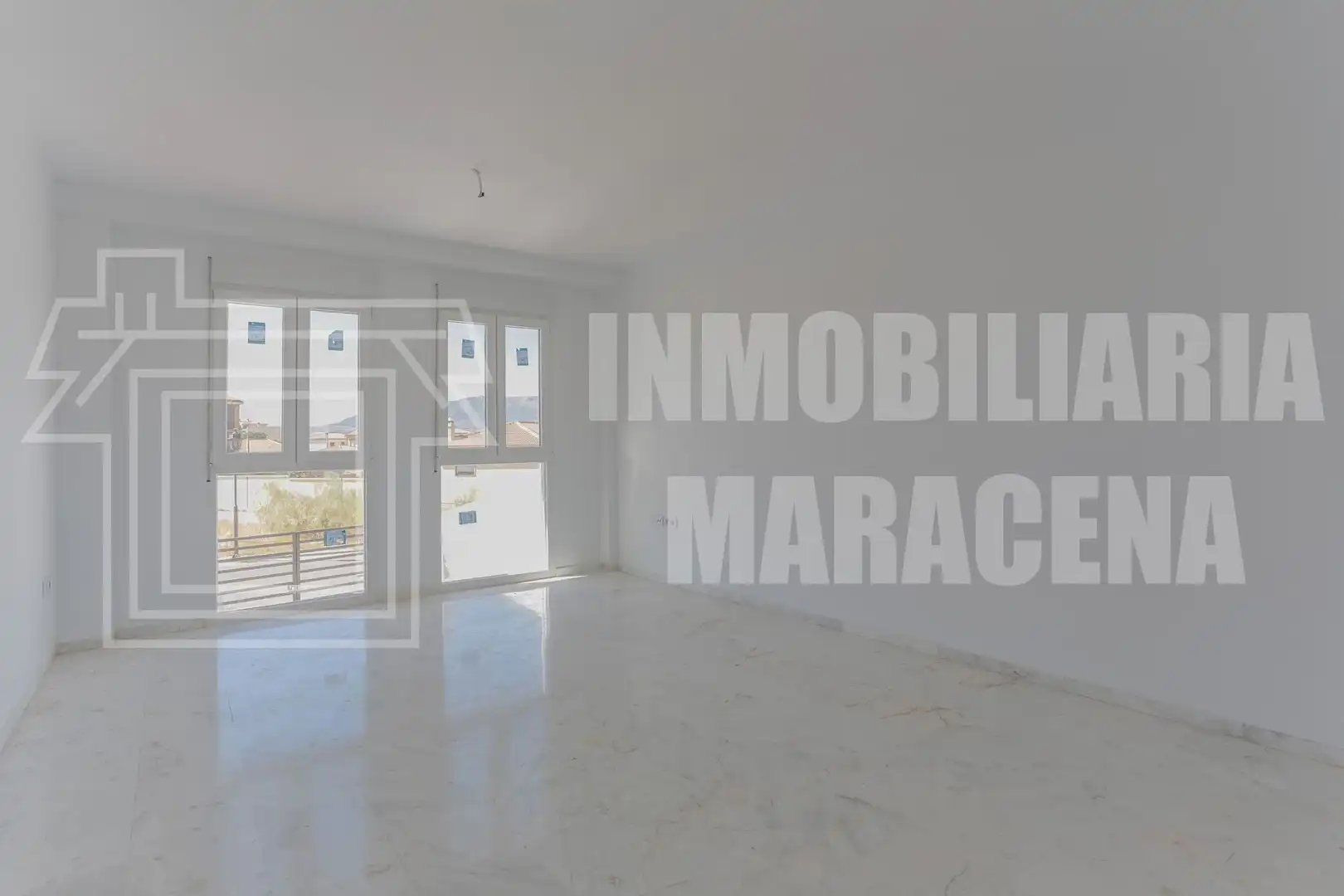 Casa adosada en venta en Láchar