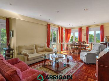Piso con ascensor en venta en Aiete Pasealekua