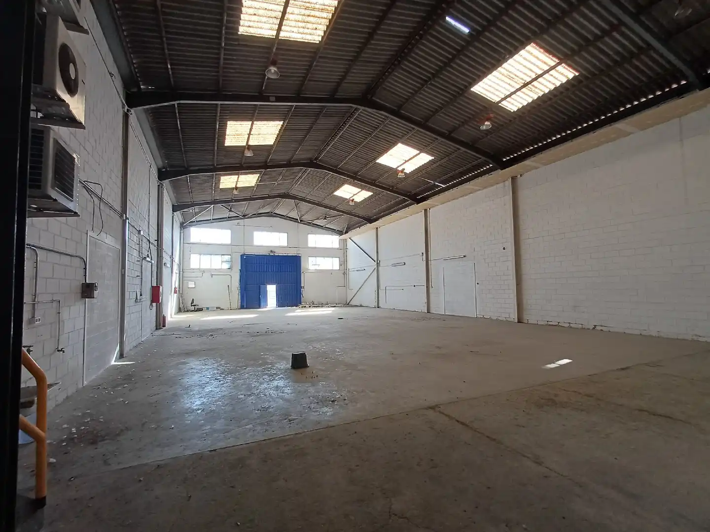 Industrial building for sale in Canovelles, imagen 5