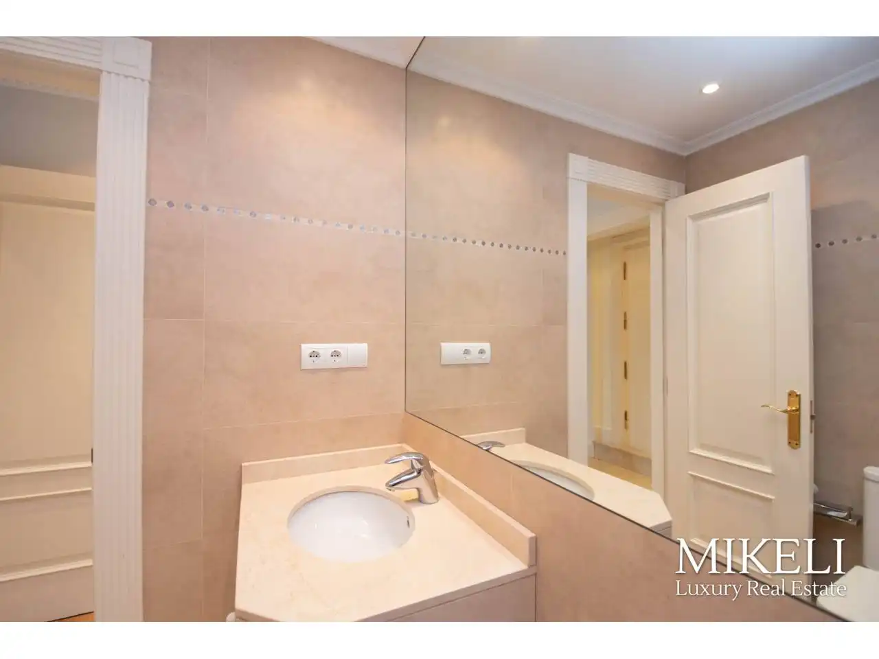 Badezimmer von Wohnung zum Verkauf in Santander mit Heizung, Parkett und Terrasse