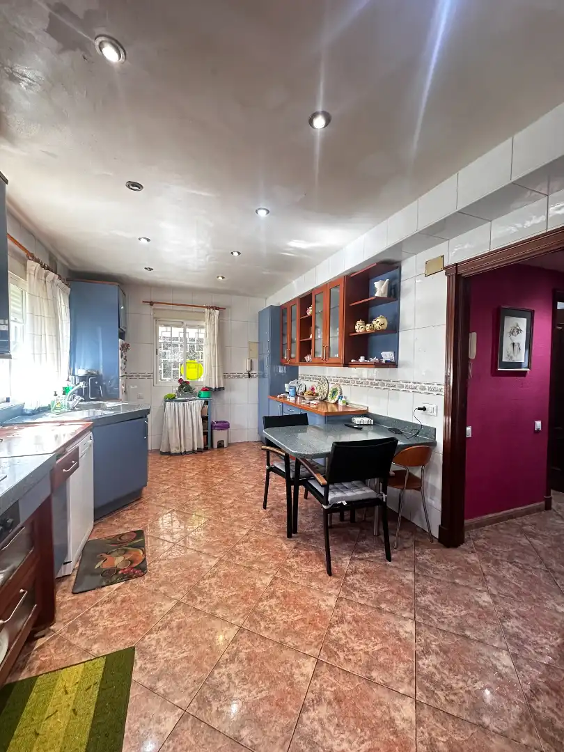 Cocina de Casa o chalet en venta en Las Rozas de Madrid con Aire acondicionado, Calefacción y Jardín privado