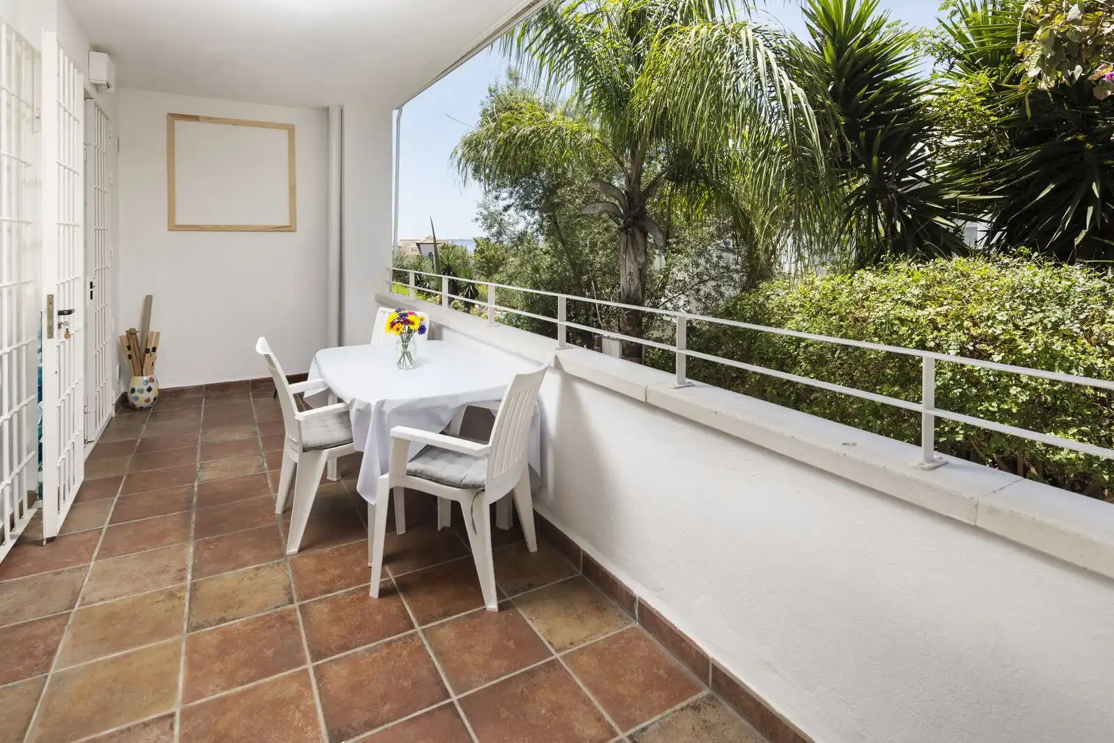 Terrasse von Wohnungen zum Verkauf in Benalmádena mit Klimaanlage, Privatgarten und Terrasse