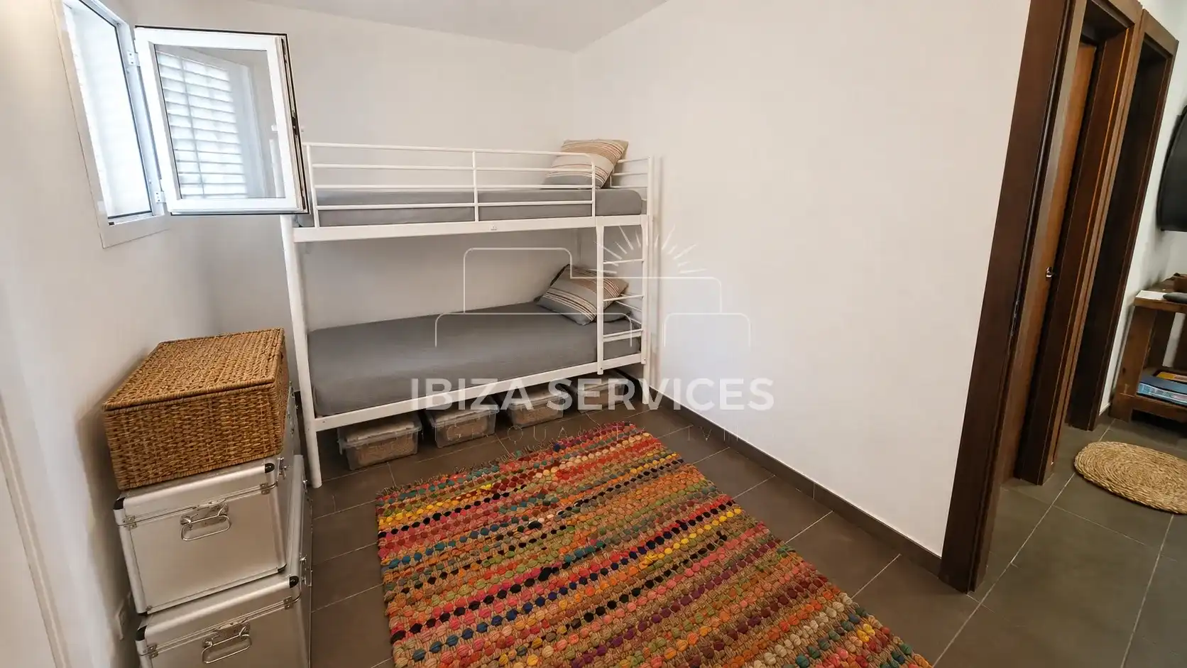 Wohnung zum Verkauf in Sant Josep de sa Talaia mit Klimaanlage und Schwimmbad
