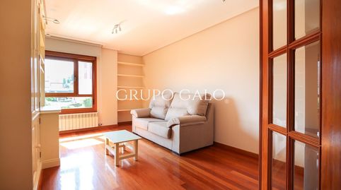 Foto 2 de Piso de alquiler en De Ramón Nieto, Lavadores, Vigo