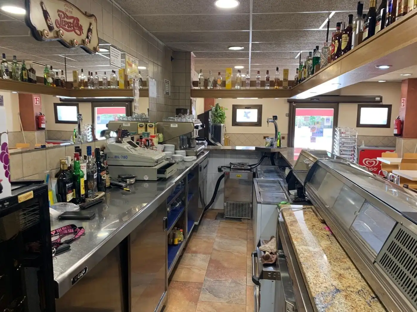 Local en venda en Caldes de Malavella amb Terrassa i Moblat