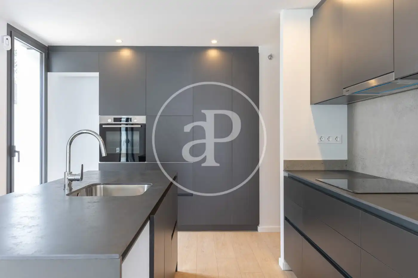 Kitchen of Flat for sale in Sant Cugat del Vallès  with Air Conditioner, Heating and Private garden