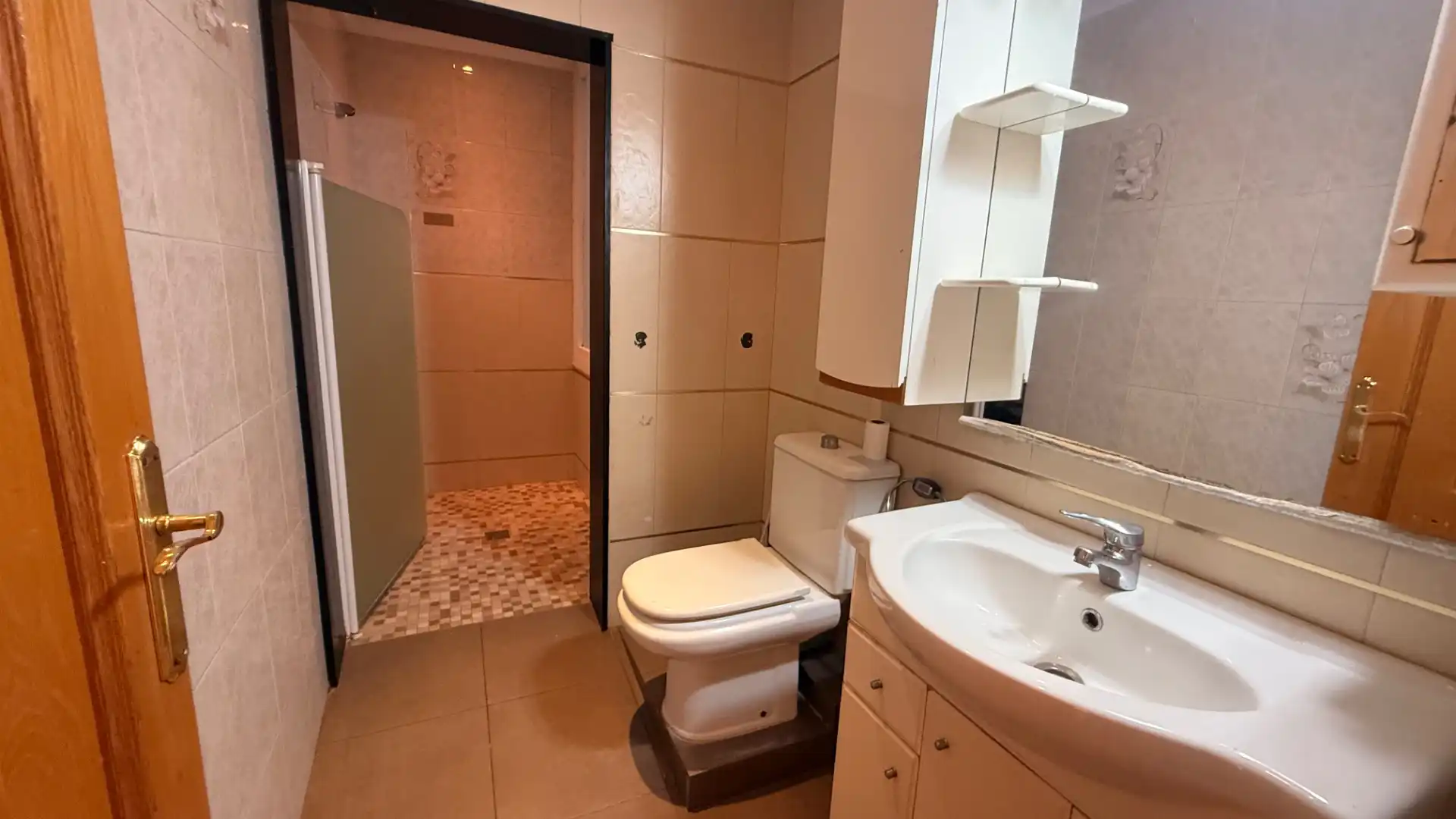 Piso con terraza en venta en Passeig de Can Codorniu 7, imagen 13