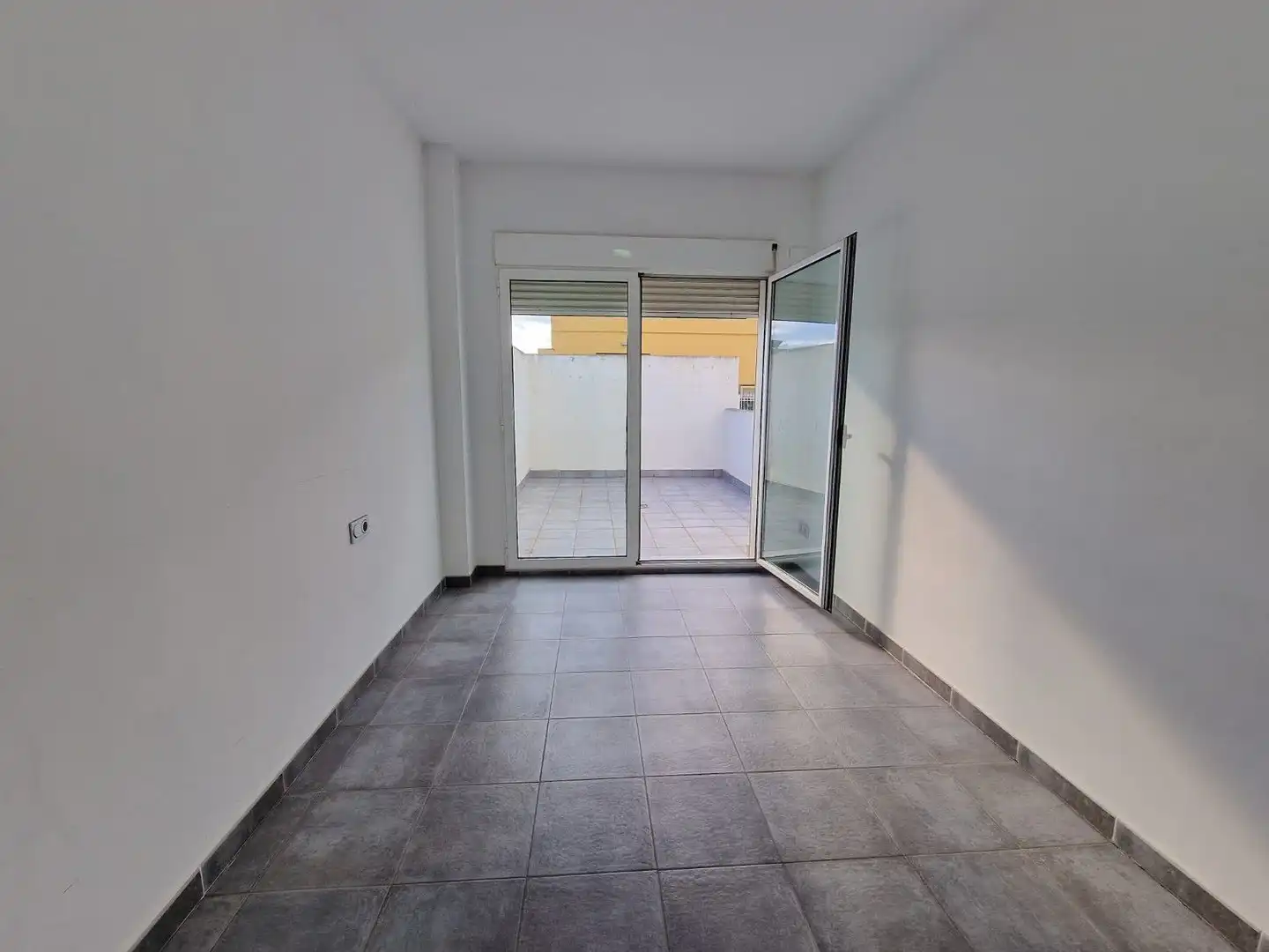 Casa adosada en venda en Villanueva de Castellón amb Calefacció, Terrassa i Traster