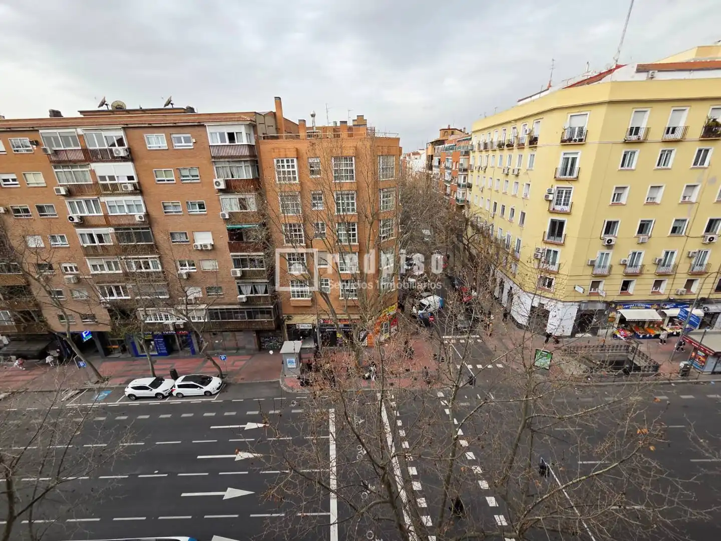 Vista exterior de Pis en venda en Madrid amb Calefacció, Jardí privat i Parquet
